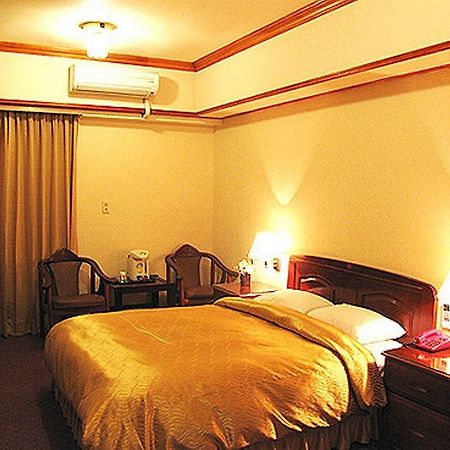 Sin Fu Business Hotel Taichung Eksteriør bilde