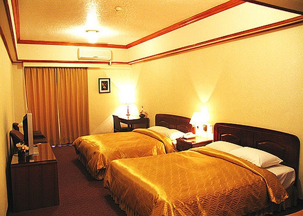 Sin Fu Business Hotel Taichung Eksteriør bilde